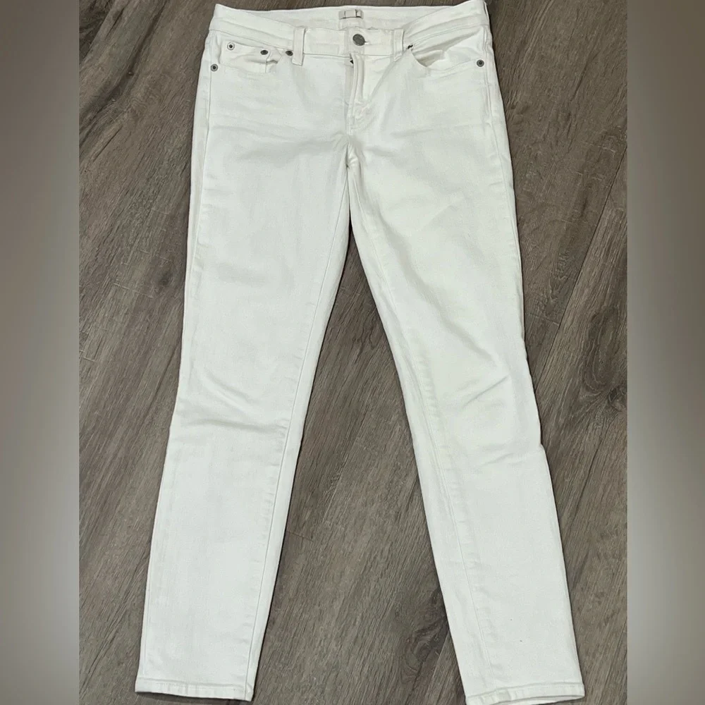 EUC Women’s J. Crew US 26/28 Stretch Classic Staple White Jeans Pants Denim